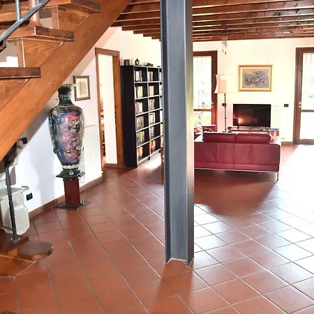 Casa Di Karim 페스칸티나